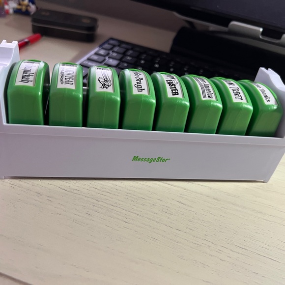 MessageStor Holiday Stamps with case - Picture 2 of 6
